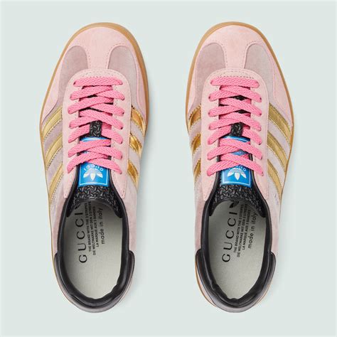 gazzelle gucci rosse|Gucci gazelle low top sneakers.